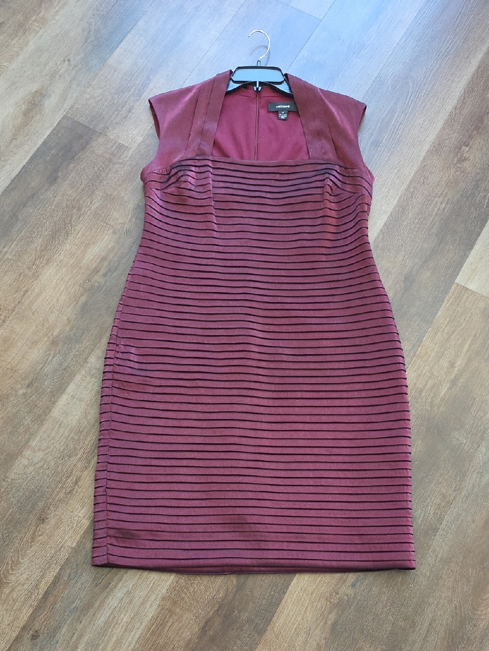 R & M Richards Burgundy Bandage Cap Sleeve Sheath Dress
